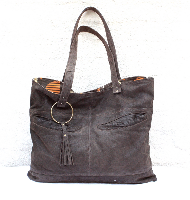 Brown raw leather city bag