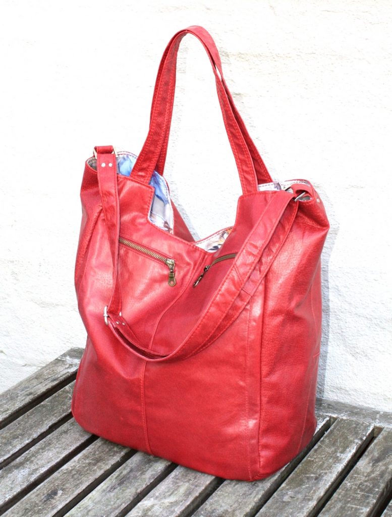 A red shopper