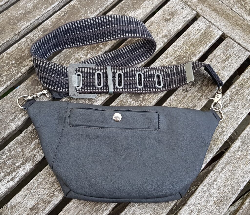 Grey bumbag / funnypack