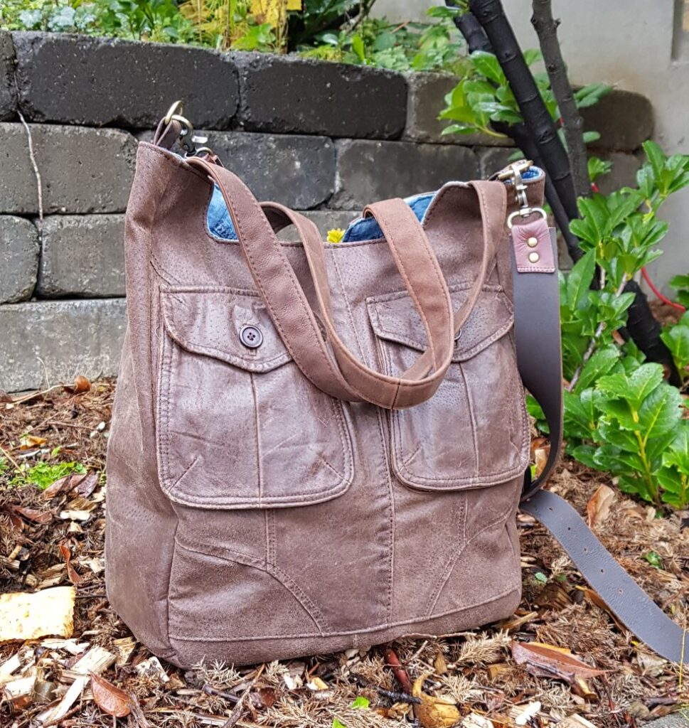 Brown big leather shopper